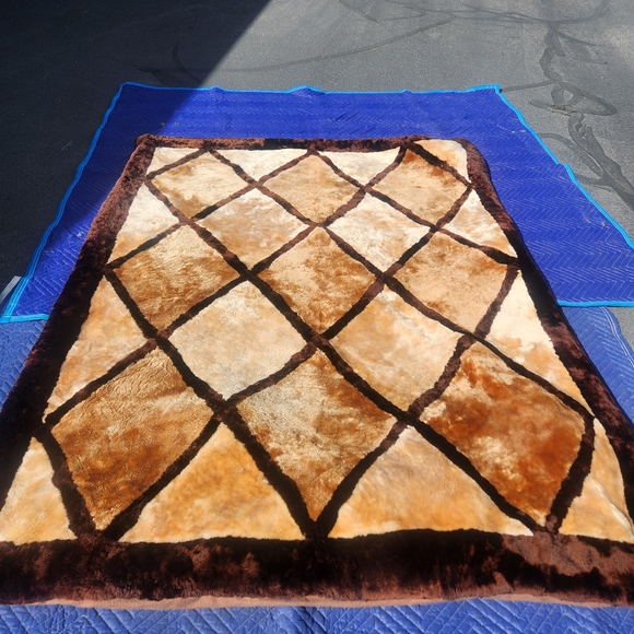 Diamond Pattern Throw Blanket Throw Blanket